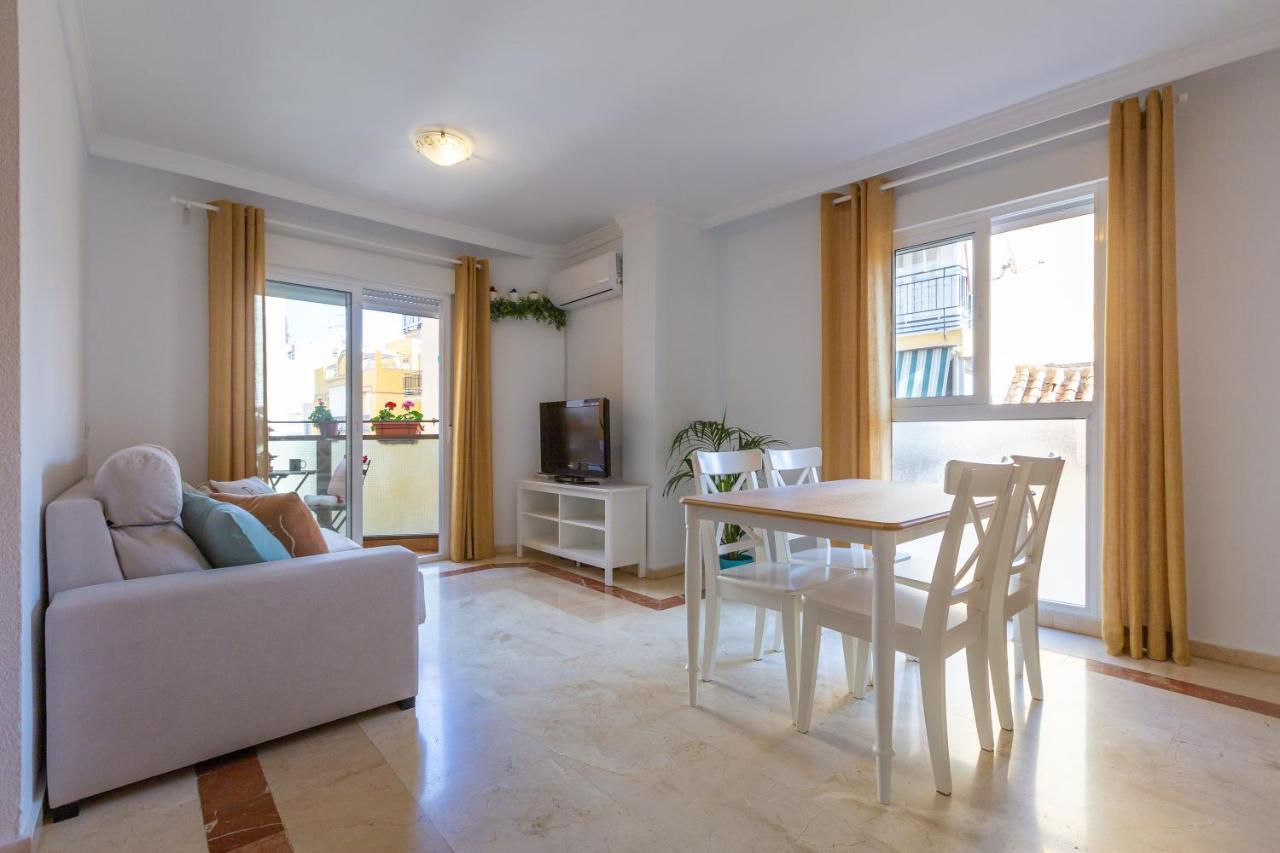Luminoso Apartamento De Dos Habitaciones Con Terraza Y Parking En El Centro Malaga Ngoại thất bức ảnh