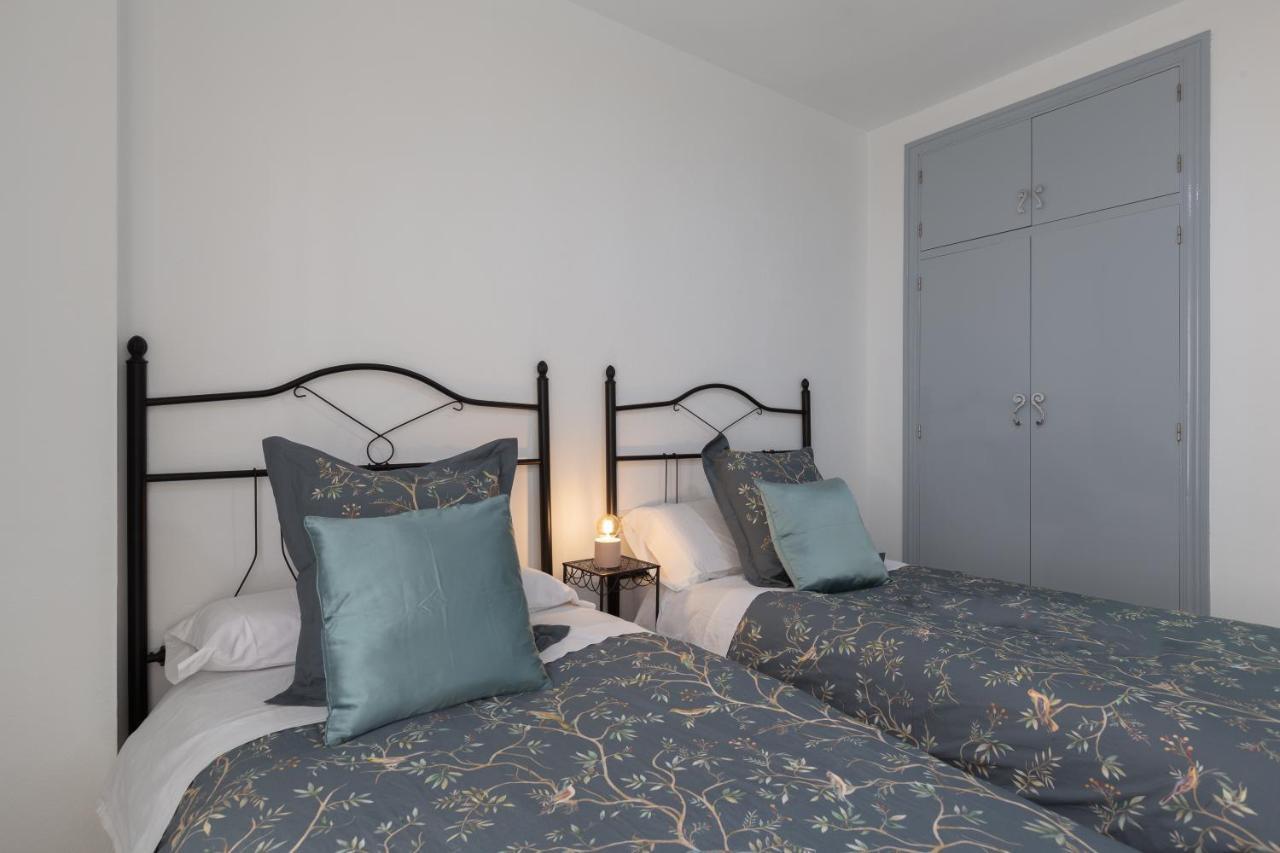 Luminoso Apartamento De Dos Habitaciones Con Terraza Y Parking En El Centro Malaga Ngoại thất bức ảnh