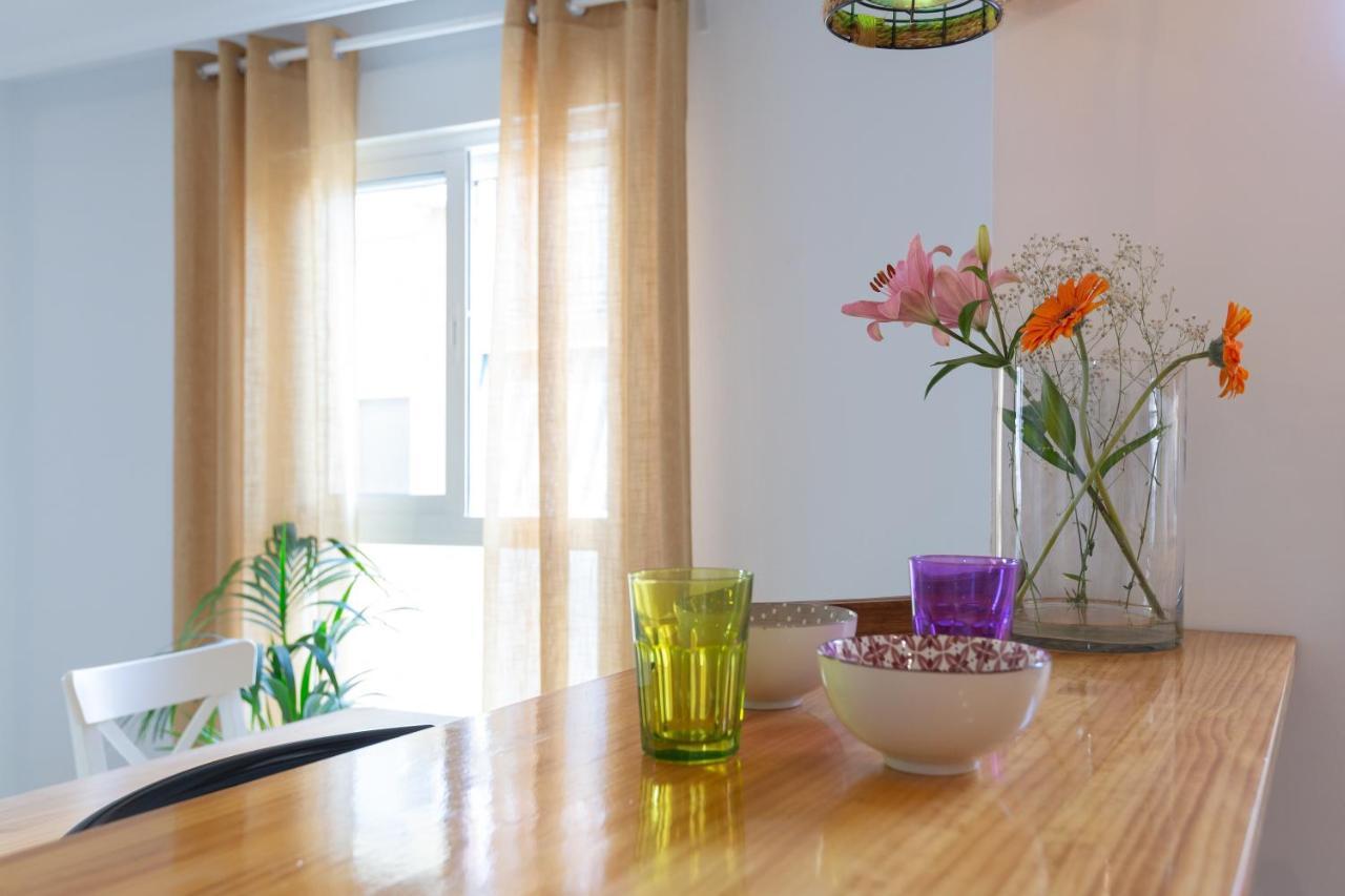 Luminoso Apartamento De Dos Habitaciones Con Terraza Y Parking En El Centro Malaga Ngoại thất bức ảnh