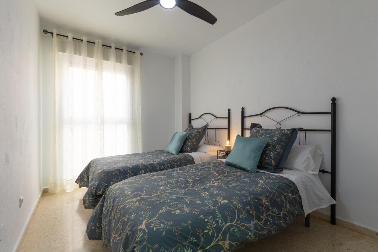 Luminoso Apartamento De Dos Habitaciones Con Terraza Y Parking En El Centro Malaga Ngoại thất bức ảnh