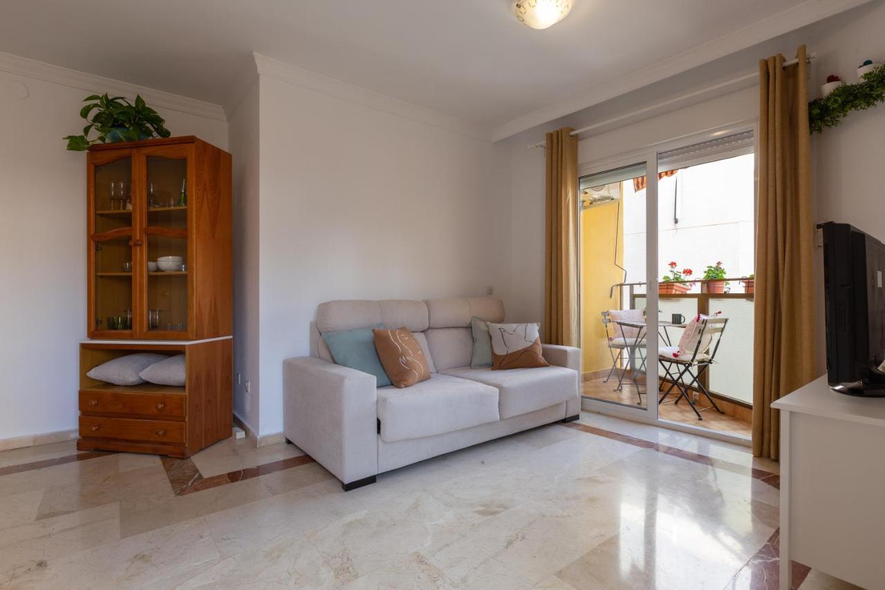 Luminoso Apartamento De Dos Habitaciones Con Terraza Y Parking En El Centro Malaga Ngoại thất bức ảnh
