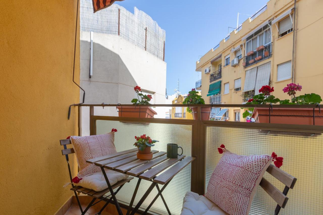Luminoso Apartamento De Dos Habitaciones Con Terraza Y Parking En El Centro Malaga Ngoại thất bức ảnh